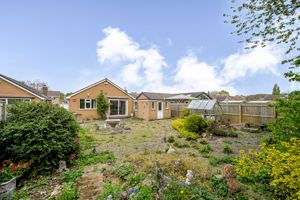 Rear gardens- click for photo gallery